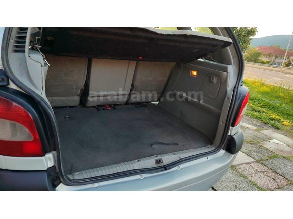 Sahibinden Renault Scenic 1.6 RXT 2000 Model
