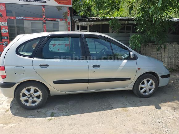 Sahibinden Renault Scenic 1.6 RXT 2000 Model
