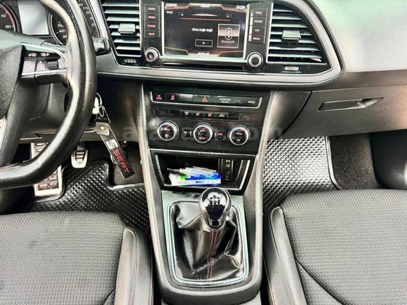 2015 MODEL//135.000KM//CAM TAVAN//MANUEL//KIRMIZI