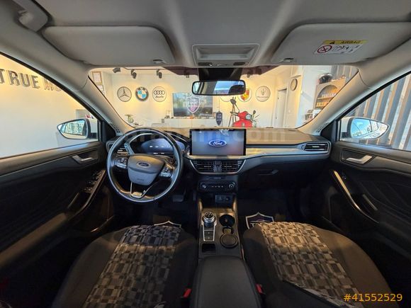 TR MOTORS ' DAN TEMİZ VE BAKIMLI FORD FOCUS STATİON WAGON