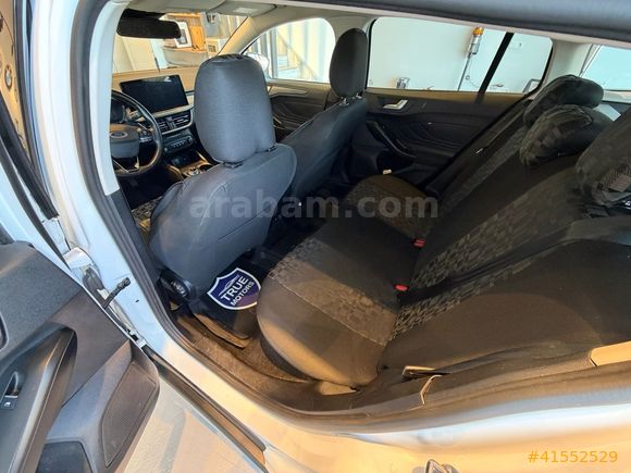 TR MOTORS ' DAN TEMİZ VE BAKIMLI FORD FOCUS STATİON WAGON