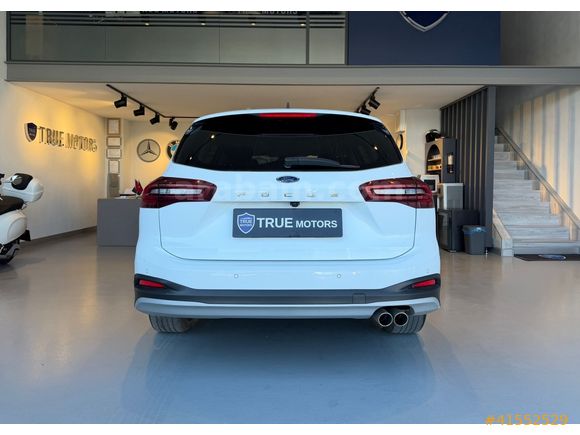 TR MOTORS ' DAN TEMİZ VE BAKIMLI FORD FOCUS STATİON WAGON