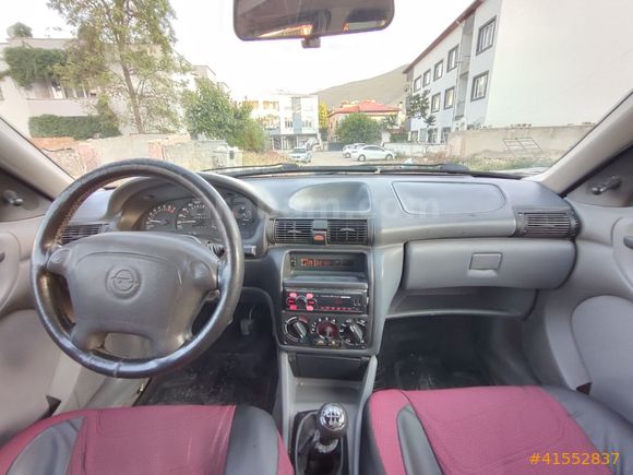 Opel Astra, 1.6 GLS klimalı...