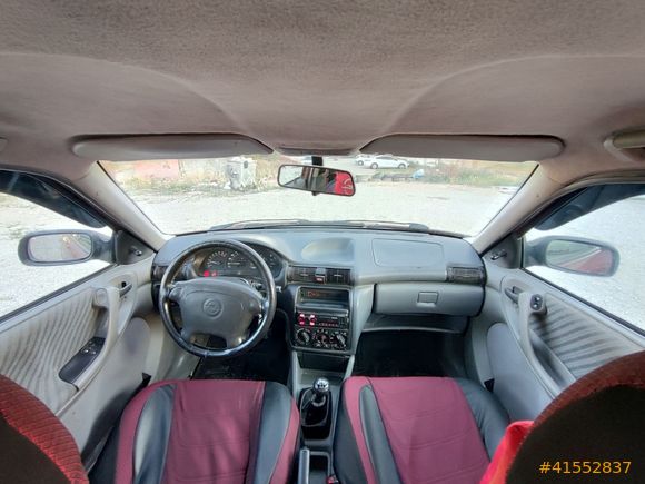 Opel Astra, 1.6 GLS klimalı...