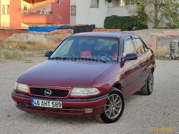 Opel Astra, 1.6 GLS klimalı...