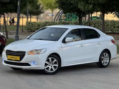 BAHAR AUTO'DAN 2013 MODEL HATASIZ AYARINDA İÇİ BEJ ALLURE