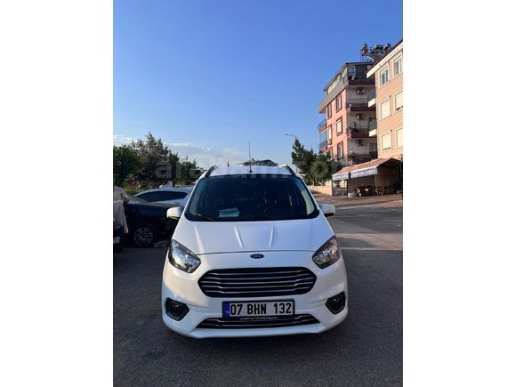 Sahibinden Ford Tourneo Courier 1.5 TDCi Delux 2023 Model  27.500 km Beyaz