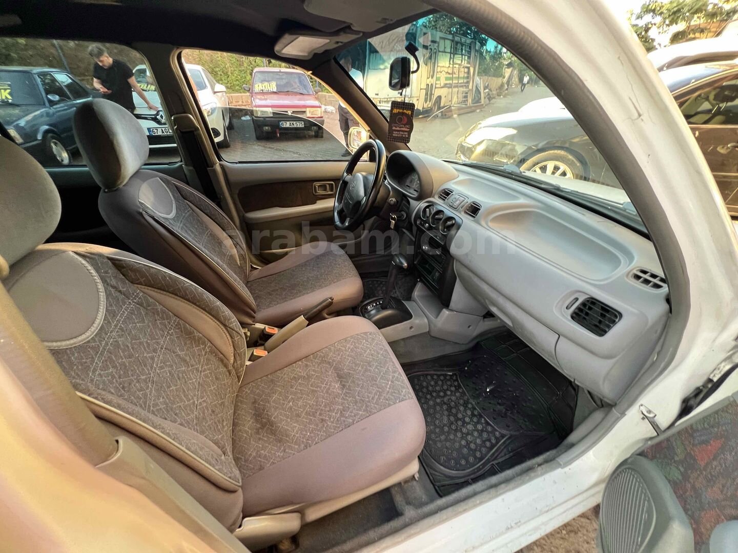 Galeriden Nissan Micra 1.3 Magic 1999 Model Zonguldak 179.000 km Beyaz 7
