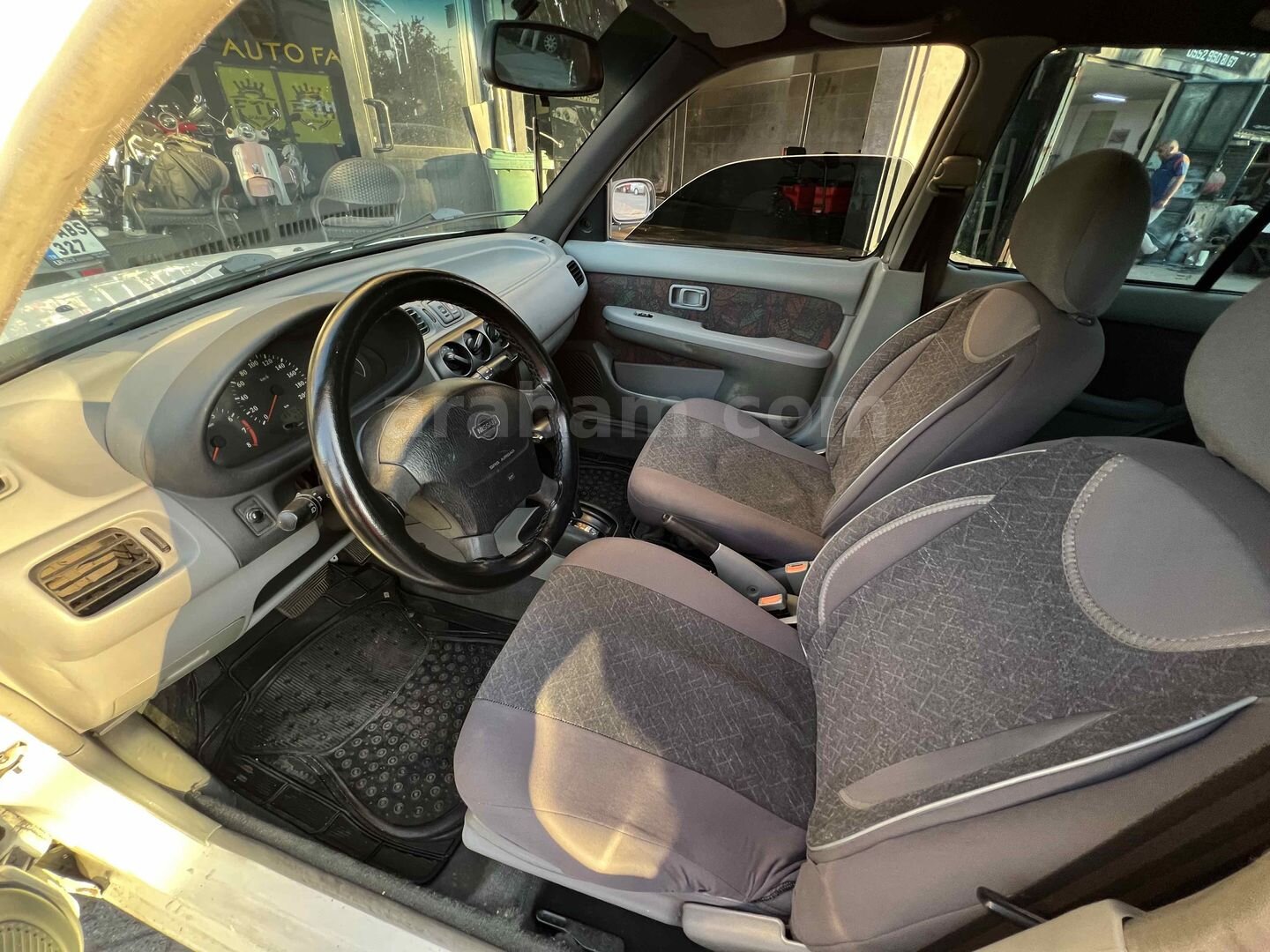 Galeriden Nissan Micra 1.3 Magic 1999 Model Zonguldak 179.000 km Beyaz 6