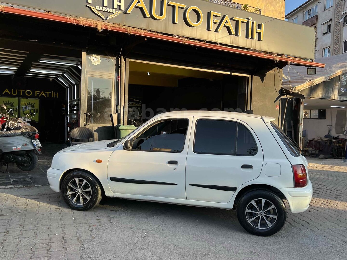 Galeriden Nissan Micra 1.3 Magic 1999 Model Zonguldak 179.000 km Beyaz 3