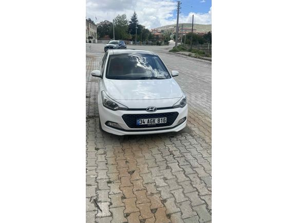 Sahibinden Hyundai i20 1.4 MPI Style 2017 Model 