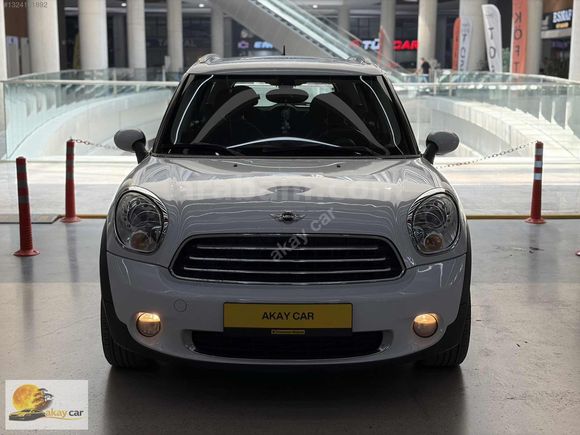 AKAY CAR'DAN 2011 MİNİ COOPER COUNTRYMAN HATASIZ CAM TAVANLI