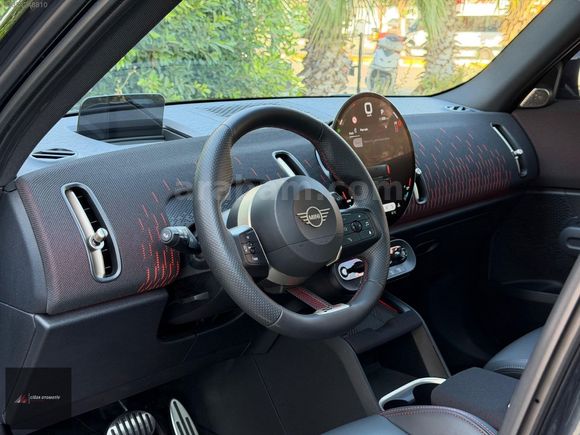 BOYASIZ 2024 MİNİ CONTRYMAN 2.0 JOHN COOPER WORKS ALL4 300 HP