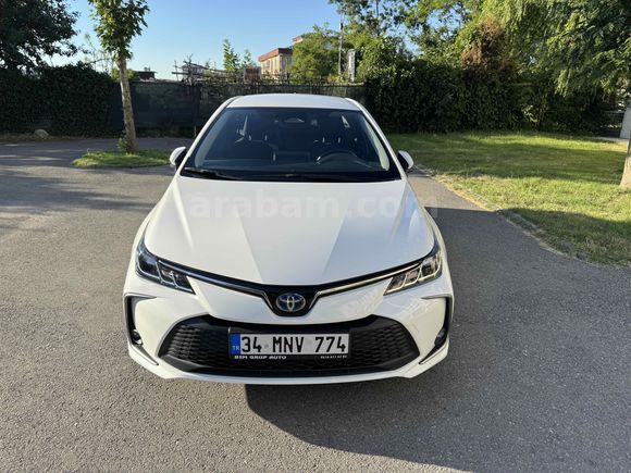 Galeriden Toyota Corolla 1.8 Hybrid Dream 2024 Model İstanbul