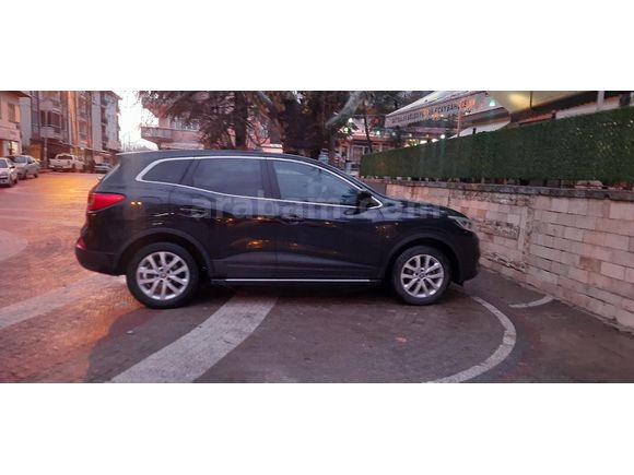 Sahibinden Renault Kadjar 1.5 dCi Touch 2017 Model Isparta 128.000 km Siyah