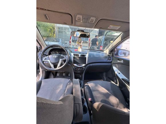 Sahibinden Hyundai Accent Blue 1.6 CRDI Mode Plus 2012 Model 
