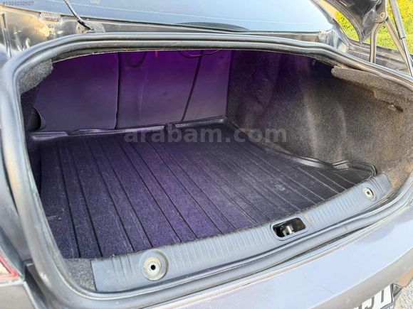 İlk elden kazasız servis bakımlı az kullanılmış acil