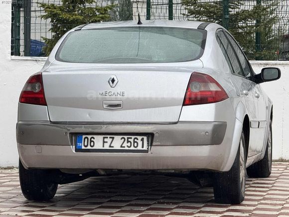 AKYÜZLER'DEN 2005 MODEL RENAULT MEGANE DYNAMİQUE PAKET CAM TVN