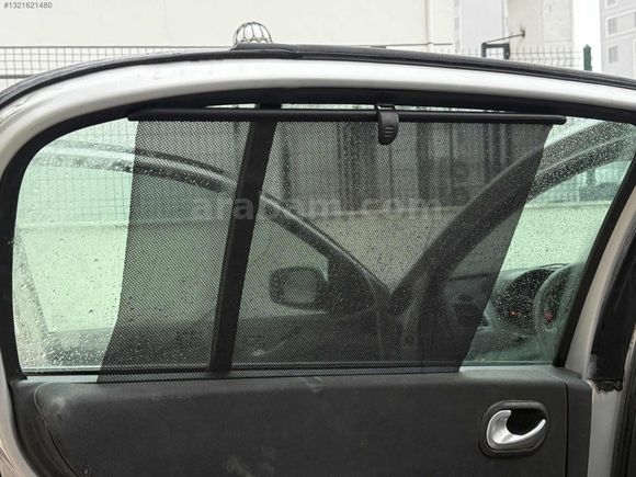 AKYÜZLER'DEN 2005 MODEL RENAULT MEGANE DYNAMİQUE PAKET CAM TVN