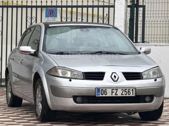 AKYÜZLER'DEN 2005 MODEL RENAULT MEGANE DYNAMİQUE PAKET CAM TVN