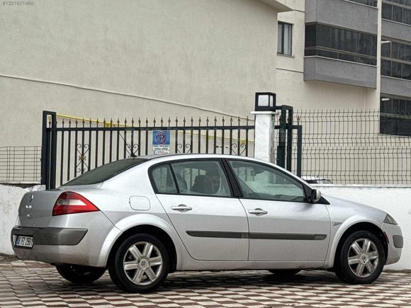 AKYÜZLER'DEN 2005 MODEL RENAULT MEGANE DYNAMİQUE PAKET CAM TVN