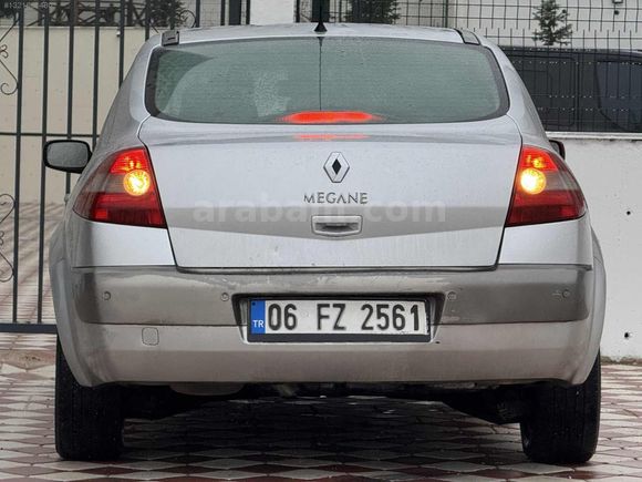 AKYÜZLER'DEN 2005 MODEL RENAULT MEGANE DYNAMİQUE PAKET CAM TVN
