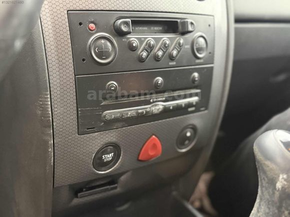 AKYÜZLER'DEN 2005 MODEL RENAULT MEGANE DYNAMİQUE PAKET CAM TVN