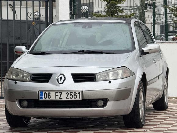AKYÜZLER'DEN 2005 MODEL RENAULT MEGANE DYNAMİQUE PAKET CAM TVN