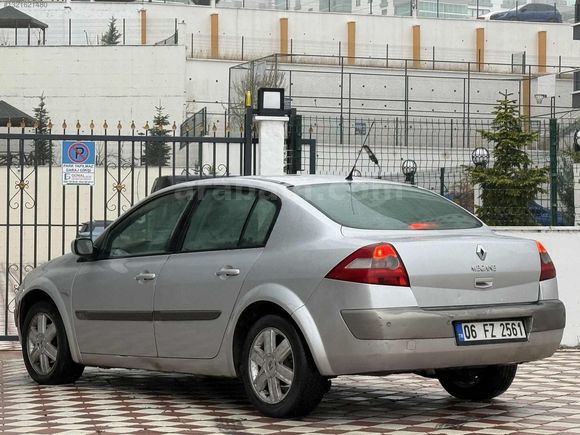 AKYÜZLER'DEN 2005 MODEL RENAULT MEGANE DYNAMİQUE PAKET CAM TVN