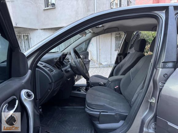 2005 MEGANE 1.5 DİNAMİK SEDAN MANUEL 360.BİN KM DE