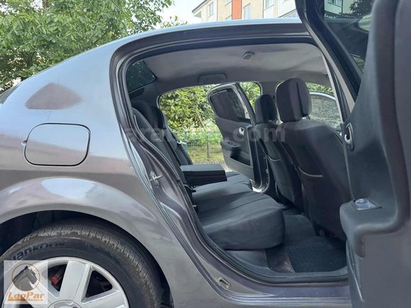 2005 MEGANE 1.5 DİNAMİK SEDAN MANUEL 360.BİN KM DE
