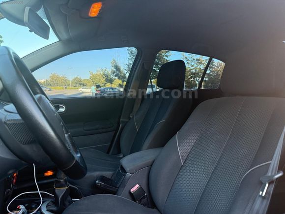 2006 MODEL MEGANE 1.5 DCİ MOTOR MEKANİK KUSURSUZ ARAÇ