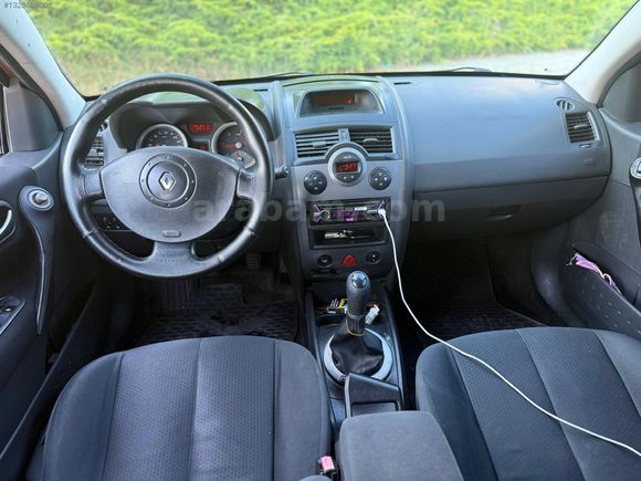 2006 MODEL MEGANE 1.5 DCİ MOTOR MEKANİK KUSURSUZ ARAÇ