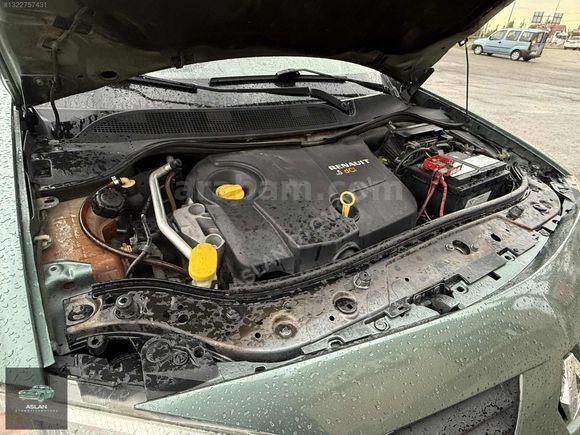 ASLAN OTOMOTİV' DEN 2005 MODEL TERTEMİZ MASRAFSIZ MEGANE