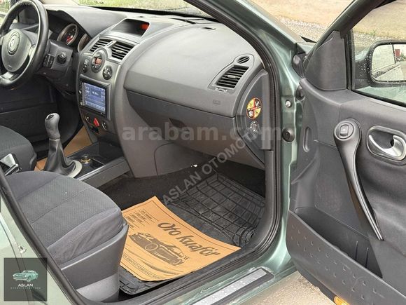 ASLAN OTOMOTİV' DEN 2005 MODEL TERTEMİZ MASRAFSIZ MEGANE