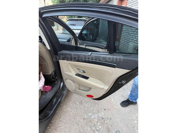 Acil Sahibinden Renault Laguna 2.0 dCi Dynamique 2010 Model 
