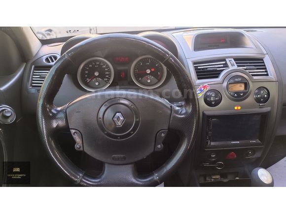 DEMİR OTOMOTİV'DEN 2006 MODEL MEGANE 1.5 DCİ DYNAMİC
