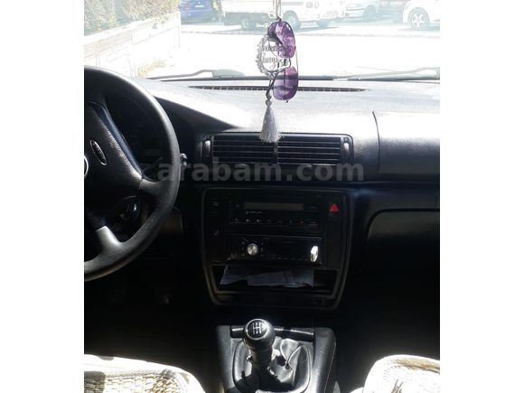 Sahibinden Volkswagen Passat 1.9 TDi Comfortline 2000 Model  330.000 km Gri (metalik)