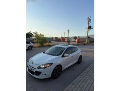 MEGANE 3 1.5 DİZEL 6 İLERİ SANRUF TOM EKRAN MERCEK FAR TAM DOLU