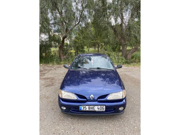 Sahibinden Renault Megane 1.6 Coupe RN 1999 Model 