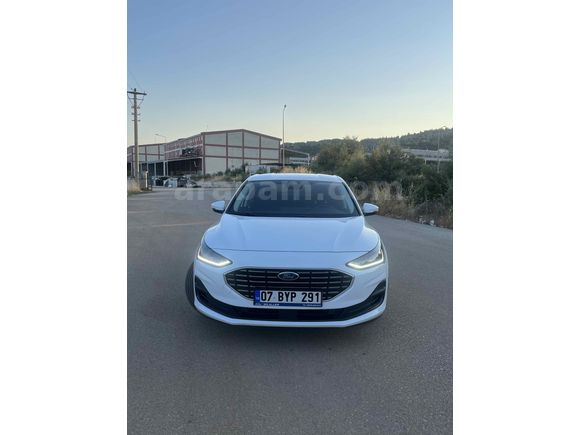 Sahibinden Ford Focus 1.5 EcoBlue Titanium Stil 2024 Model 