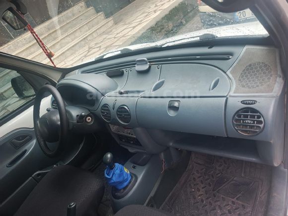 Sahibinden Renault Kangoo 1.9 D 2000 Model