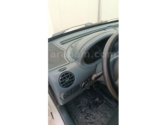 Sahibinden Renault Kangoo 1.9 D 2000 Model