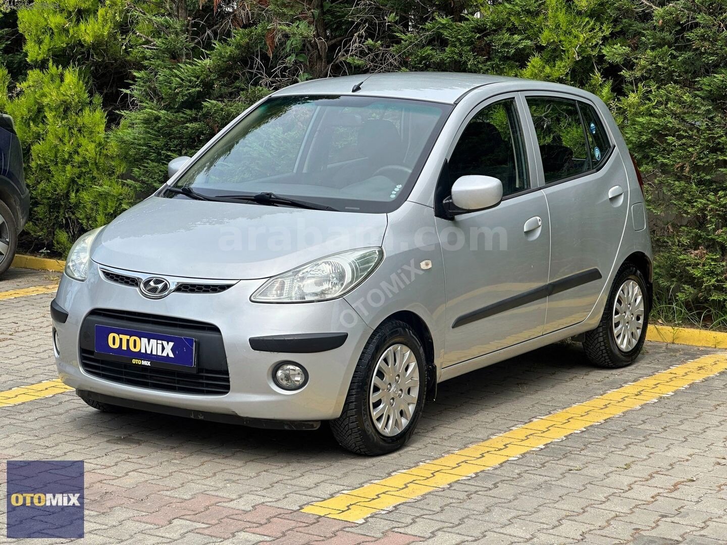 Galeriden Hyundai i10 1.1 Select 2010 Model Bursa 98.000 km Gri 3