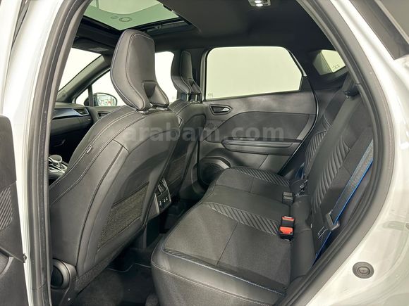 Renault Yetkili Bayi Günerlerden Captur Esprit Alpine