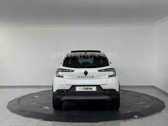 Renault Yetkili Bayi Günerlerden Captur Esprit Alpine