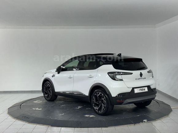 Renault Yetkili Bayi Günerlerden Captur Esprit Alpine