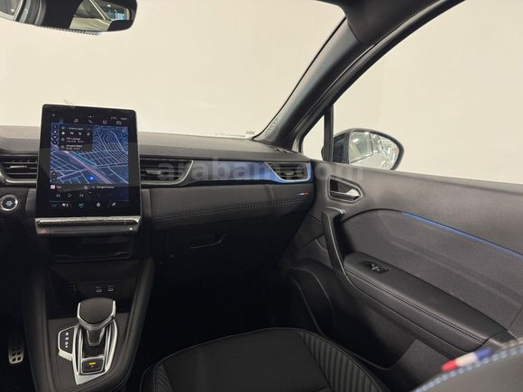 Renault Yetkili Bayi Günerlerden Captur Esprit Alpine