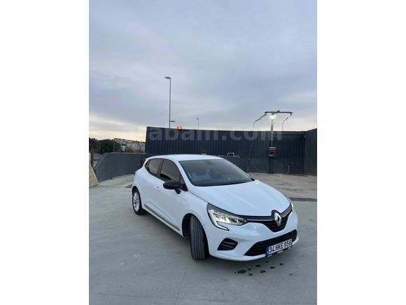 Sahibinden Renault Clio 1.0 TCe Touch 2023 Model  84.000 km Beyaz