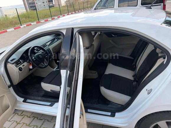 Sahibinden Skoda Rapid 1.6 TDI GreenTec Style 2016 Model Ankara